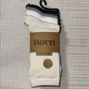 BORN Gray Ivory Black White US W 4-10 Super Soft  Crew Socks Pack of 5